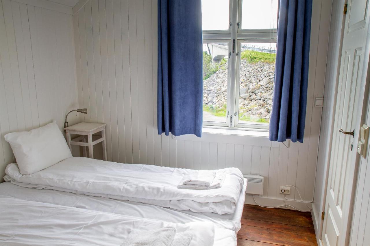 Fast 3* Henningsvær